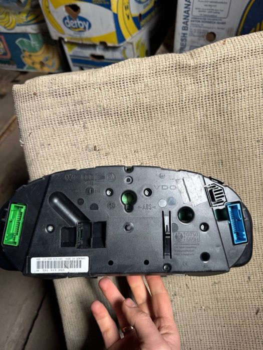 щиток приборів Passat Golf