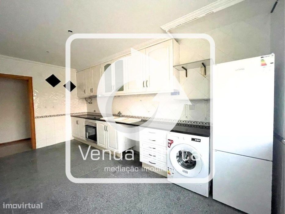 Apartamento T3 com 148 m², com parqueamento e arrecadação, no coraç... — Montijo E Afonsoeiro, Setúbal