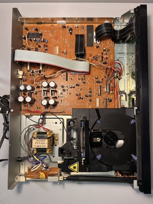 Pioneer PD-5010 – klasyczny odtwarzacz CD | do naprawy / na części