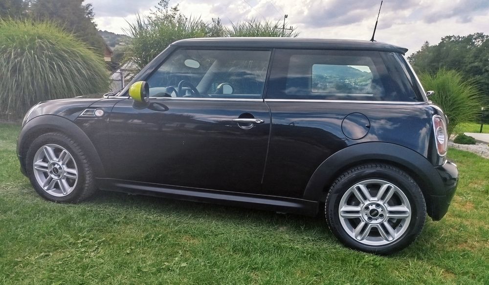 Mini One 1.6 benz 2013r