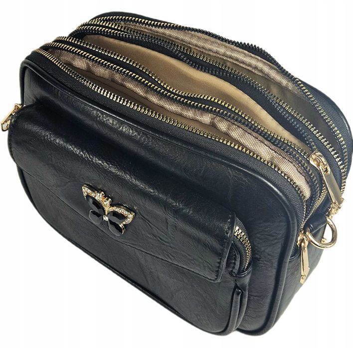 Torebka listonoszka damska czarna skórzana z motylkiem elegancka