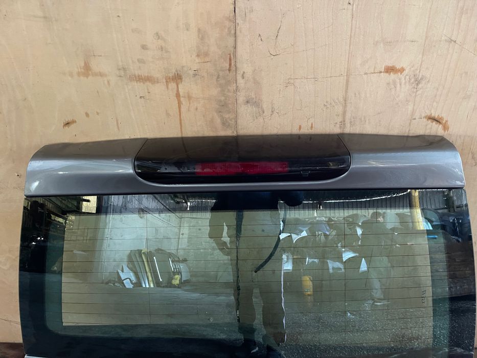TAMPA PORTA DA MALA LAND ROVER DISCOVERY 3 L319 ANO 2004 A 2009
