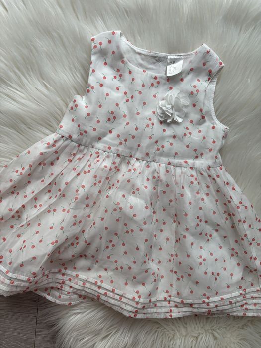 Sukienka wisienki hm 74