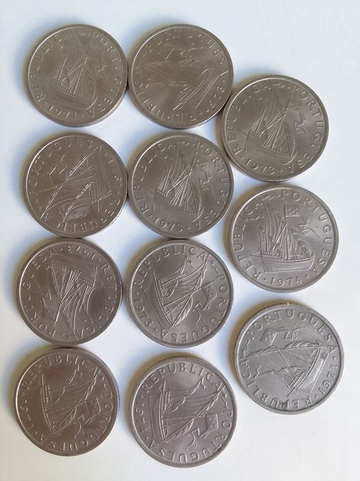 .Lote de 21 Moedas Portuguesas de 10 escudos