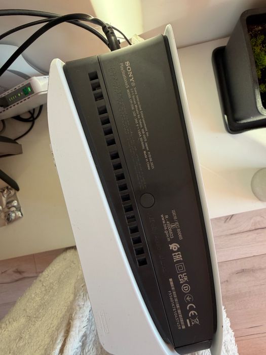 PlayStation 5 Slim Blu-ray 1TB, відмінний стан