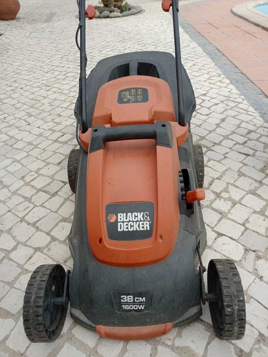 Corta-relva elétrico BLACK + DECKER BEMW471BH-QS