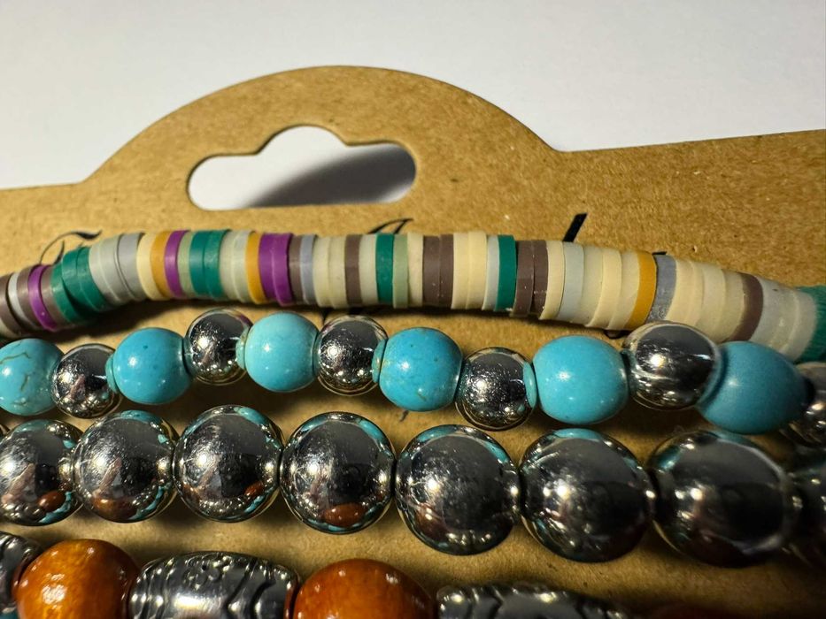 Pięć drewnianych bransoletek Boho motyl  (m22)