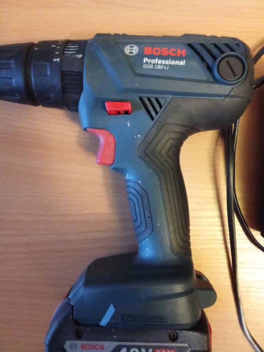 Ударный шуруповёрт BOSCH GSR 180 -Li