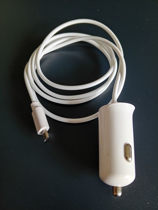 Ładowarka samochodowa micro USB