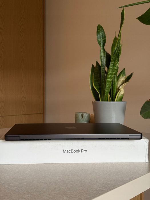 Apple MacBook Pro 16 M4 Pro 24GB 512GB Sapce Black