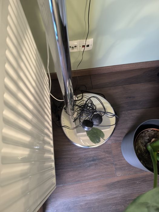 Lampa podłogowa stojąca