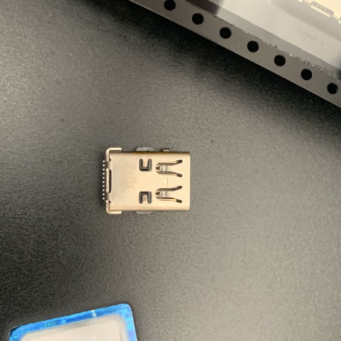 гнездо разъем Mini DisplayPort (mDP)