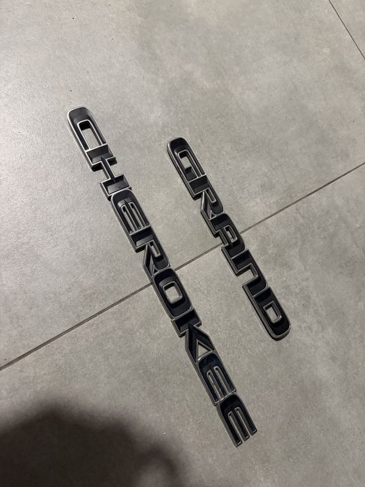 Emblemat, znaczek jeep grand cherokee polift