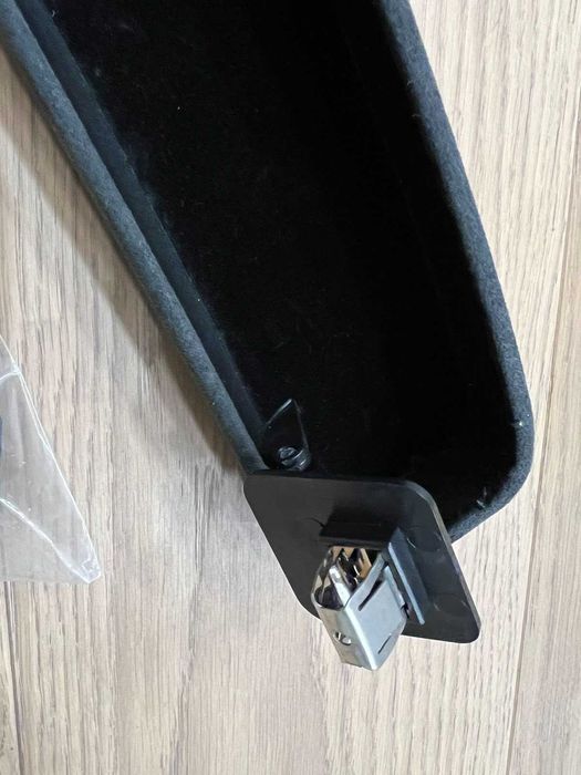 Футляр держатель крепление чехол для очков в машину черная алькантара