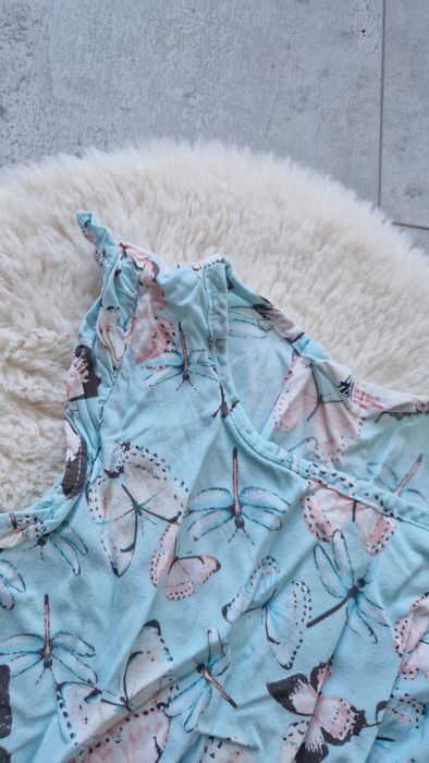 Kombinezon dziewczęcy w motyle 122/128