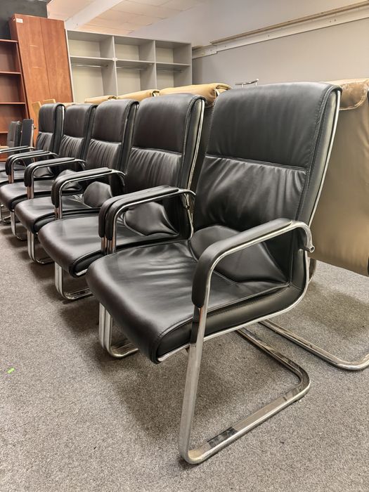 крісла стільці офісні ісо кресла стулья