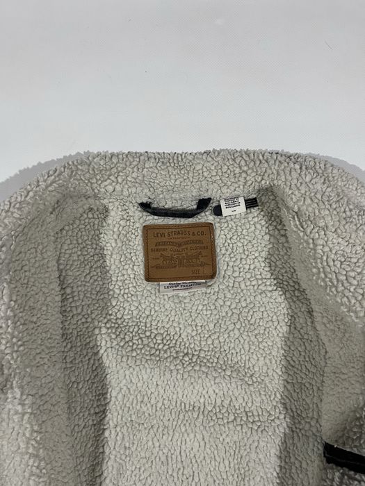 Чорна джинсова куртка levi’s premium сіра джинсовка левайс шерпа роз l