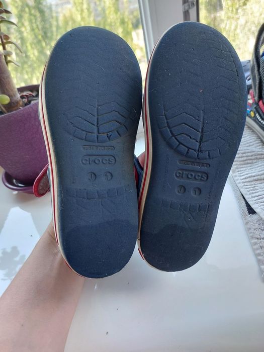 Crocs j1 босоніжки