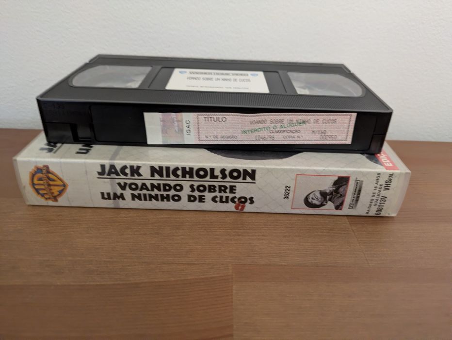 VHS " Voando sobre um ninho de Cucos " 1975 (Opt. Estado)