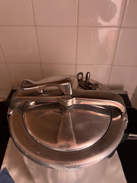 Panela de pressao completa