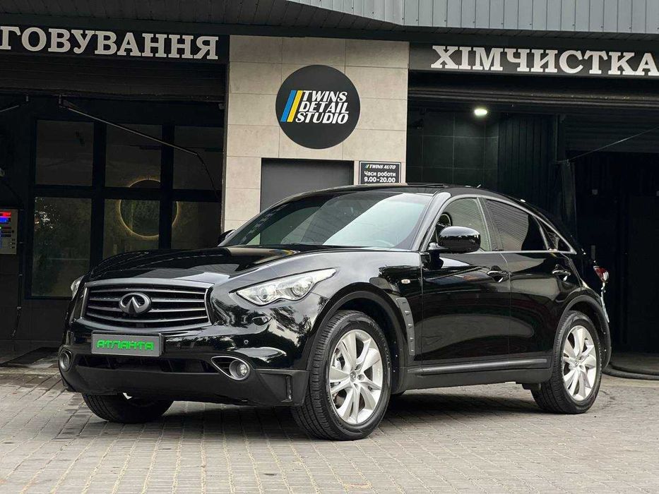 Infiniti QX70 2013