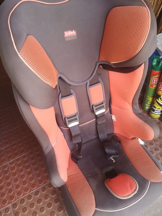 Cadeira de bebé automóvel