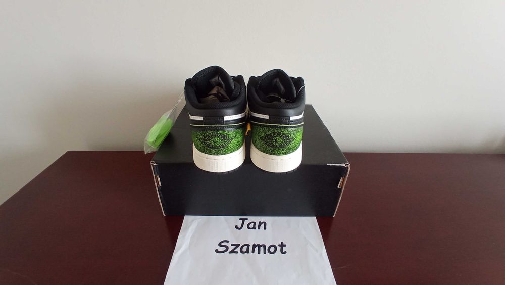 36 Buty Nike Air Jordan 1 Low Black Electric Green