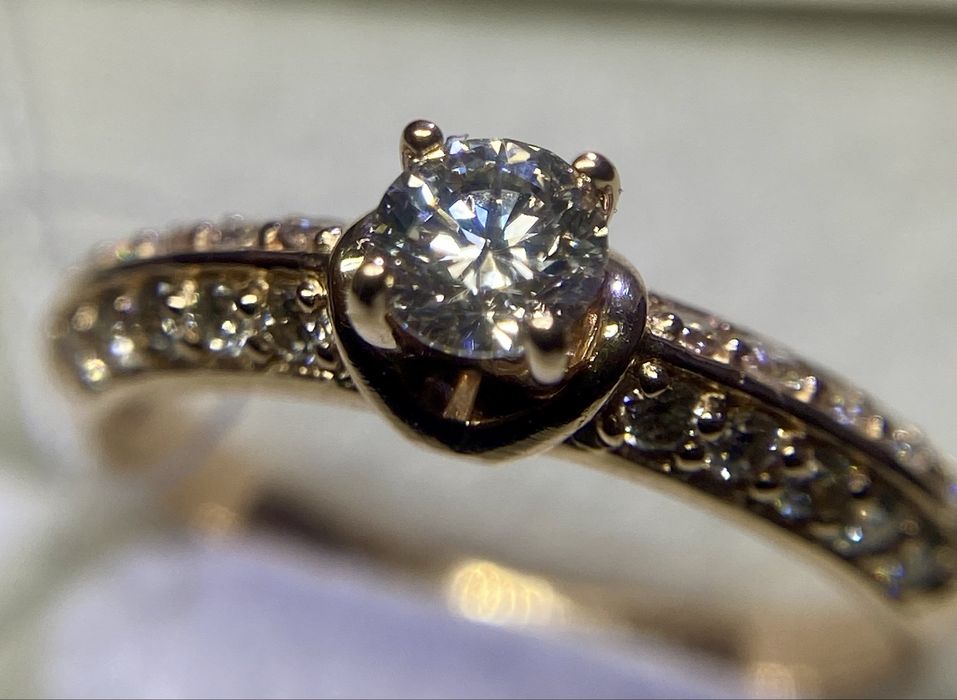 Новое золотое кольцо с натуральными бриллиантами 0,56 сt, Sova, 16 р.