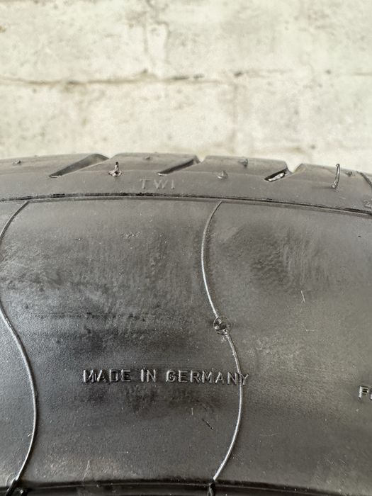 Продам різіну Pirelli 255/45/R18