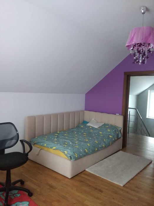 Приватний будинок