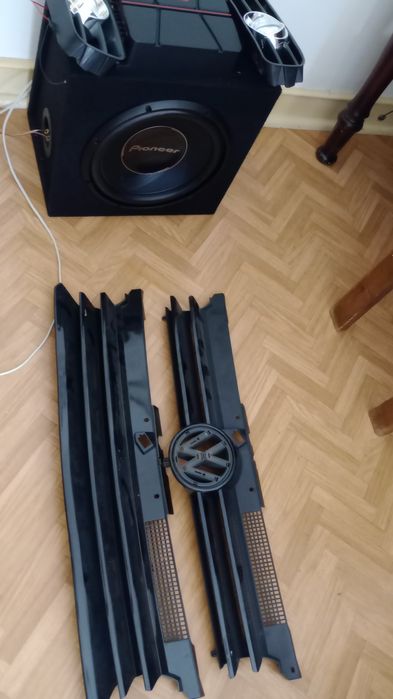 Vendo como novo subofer com amplificador novo