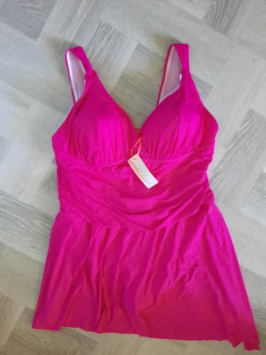 Новий ! Купальник 58-62 розмір