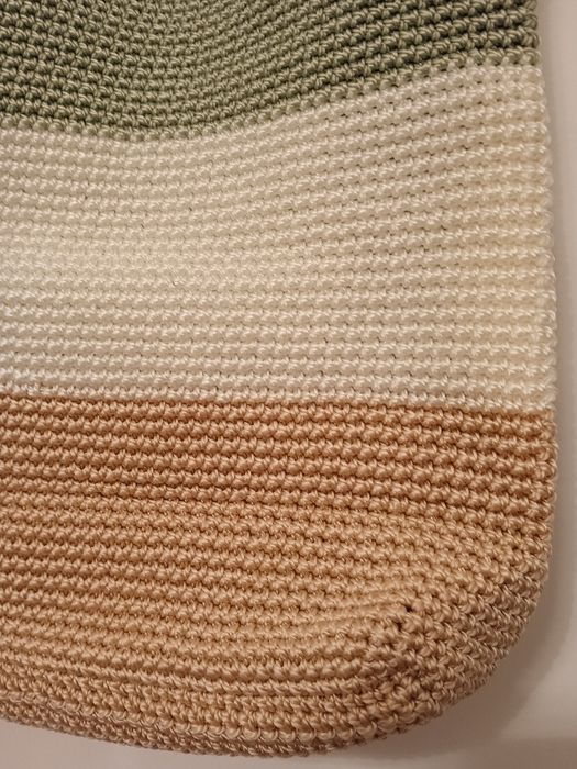 Mala tira-colo em tricot