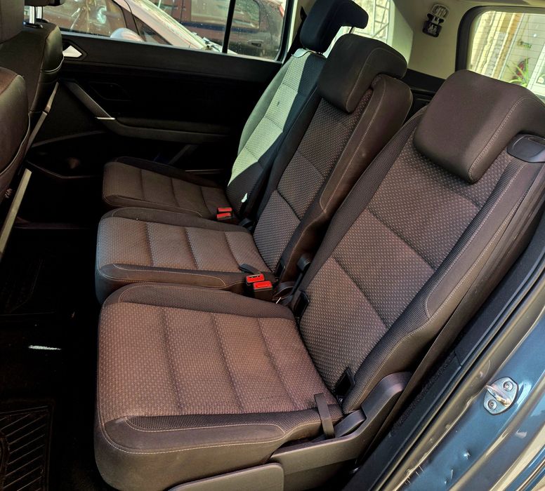 Volkswagen Touran — fotografia 11
