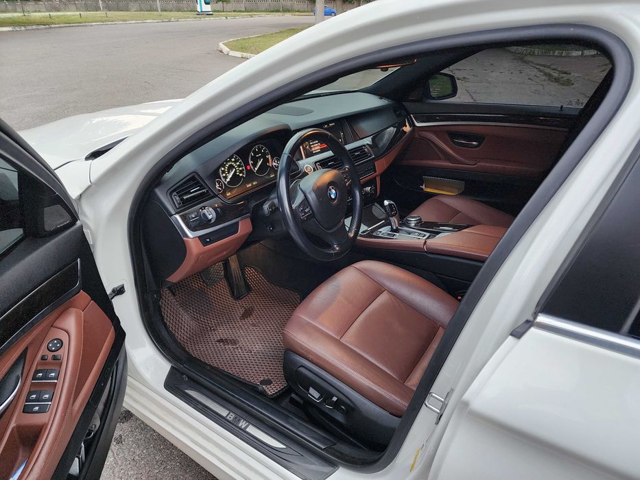 BMW 5 Series 2015 VIN WBAXA5C59FD691611 фото оголошення 11 з 24