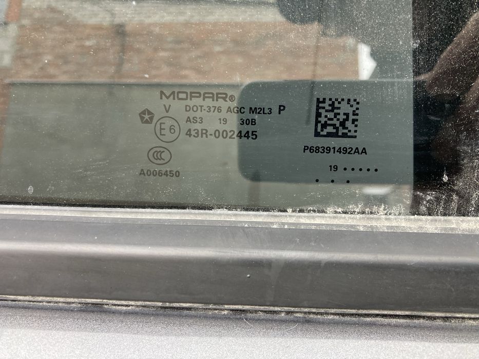 Дверь задняя правая Jeep Compass 2023,під ремонт