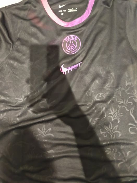 Camisola PSG Nike Preta 2024/25 – Edição Especial