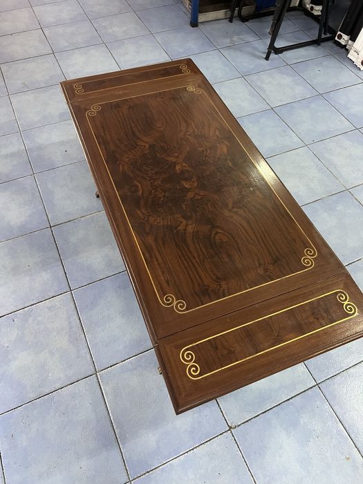 Mesa de sala pequena