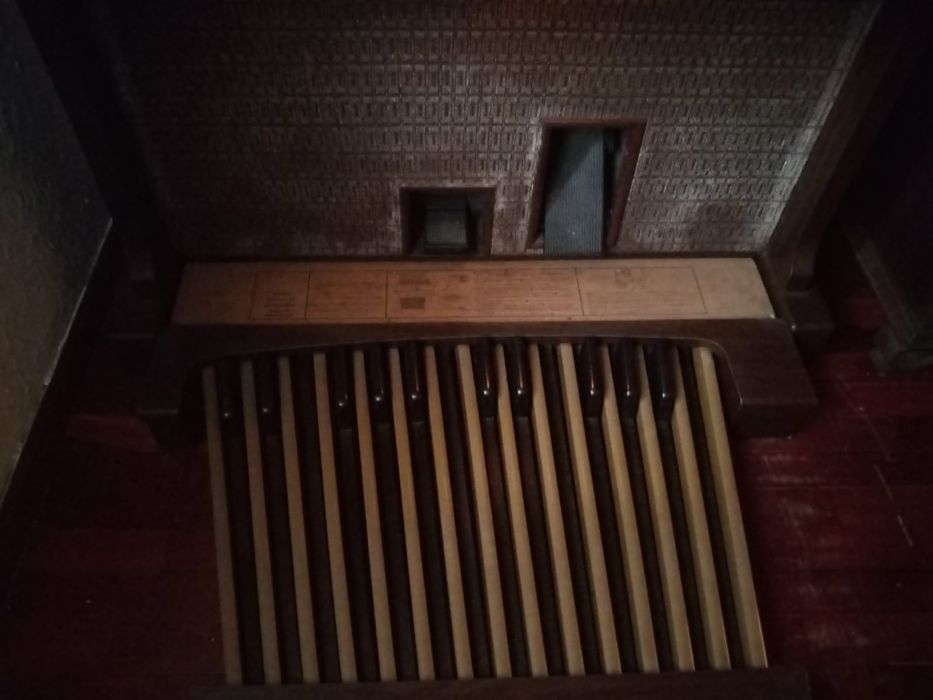 Órgão tecniques dois teclados