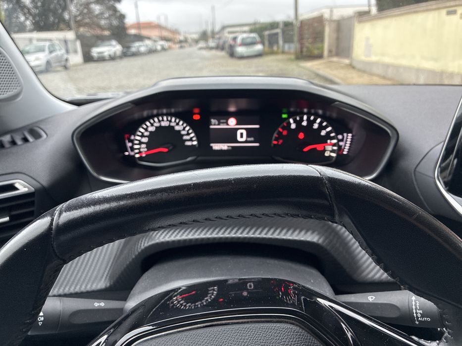 Peugeot 2008 1.2 gasolina