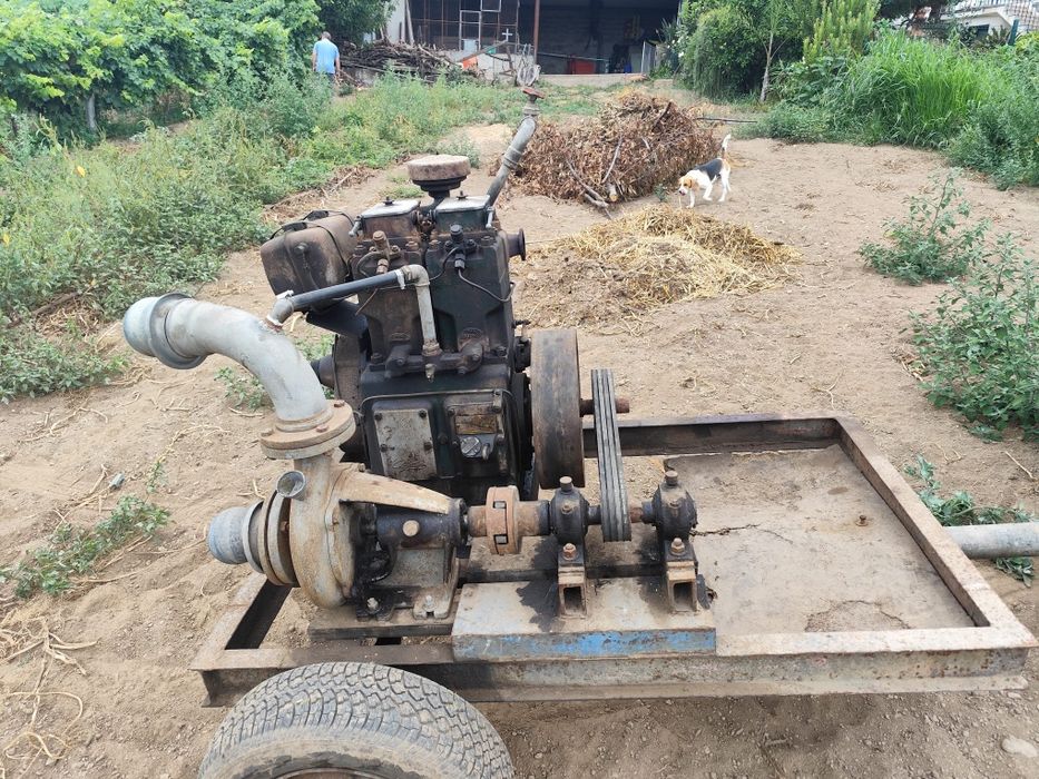 Grupo de rega, motor e bomba