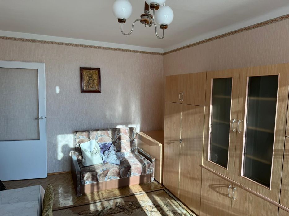 2piętro, 2 pokoje, balkon, do remontu