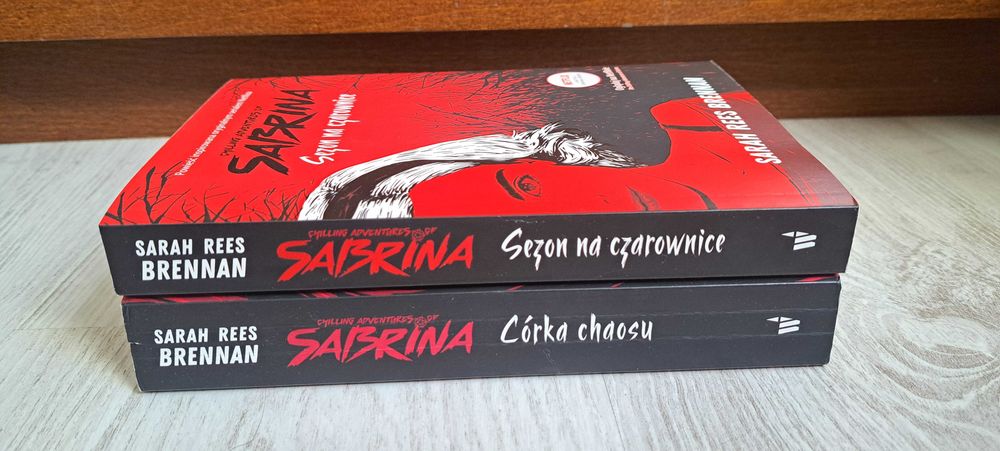 2x Sarah Rees Brennan Sabrina Sezon na czarownice + Sabrina Córka chaosu