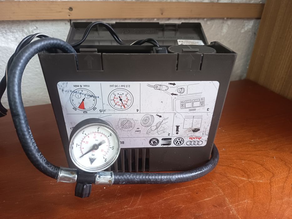 Sprężarka samochodowa na zapalniczkę