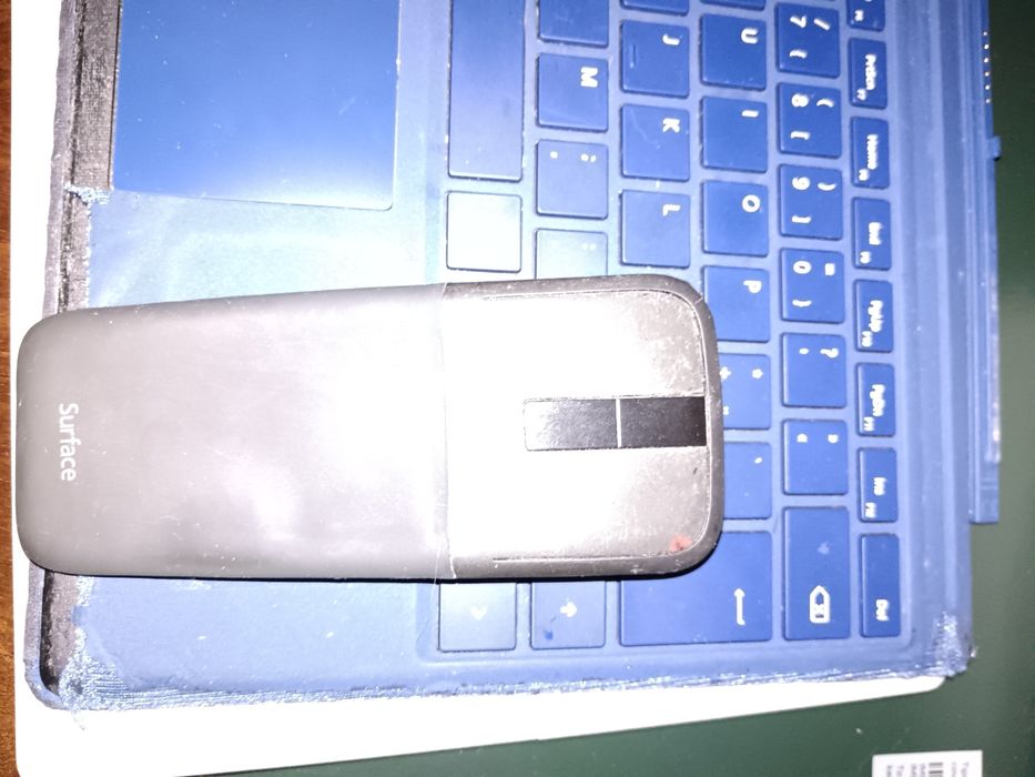 Microsoft Surface Pro 128 GB (2016)64551774457986124