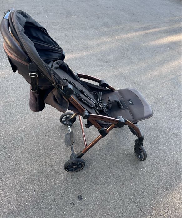 Прогулянкова Leclerc Influencer без бамперу