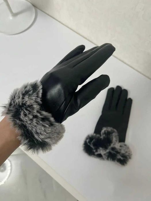 Зимові жіночі рукавички,колір чорний