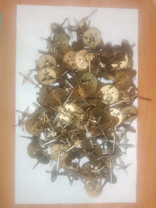 Шестерёнки от часов