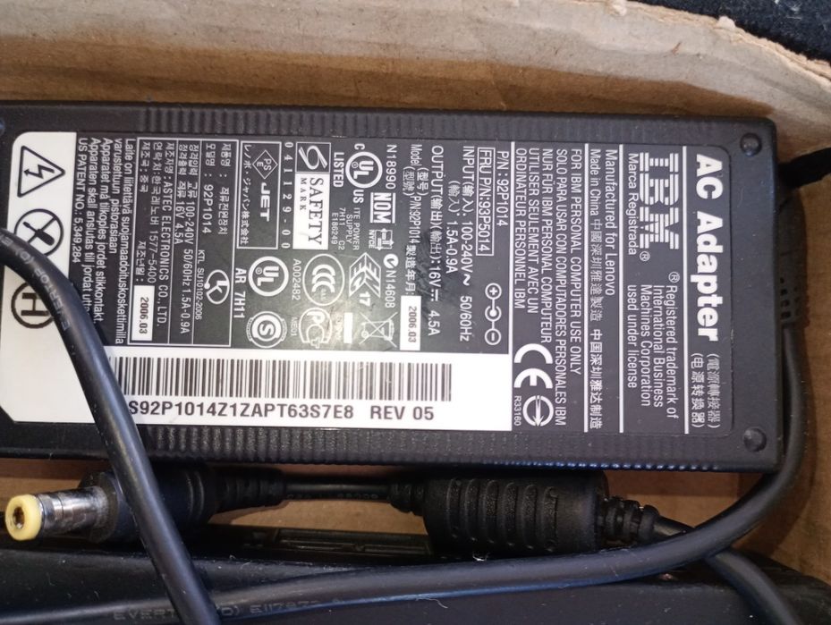 Laptop IBM ThinkPad type 2374