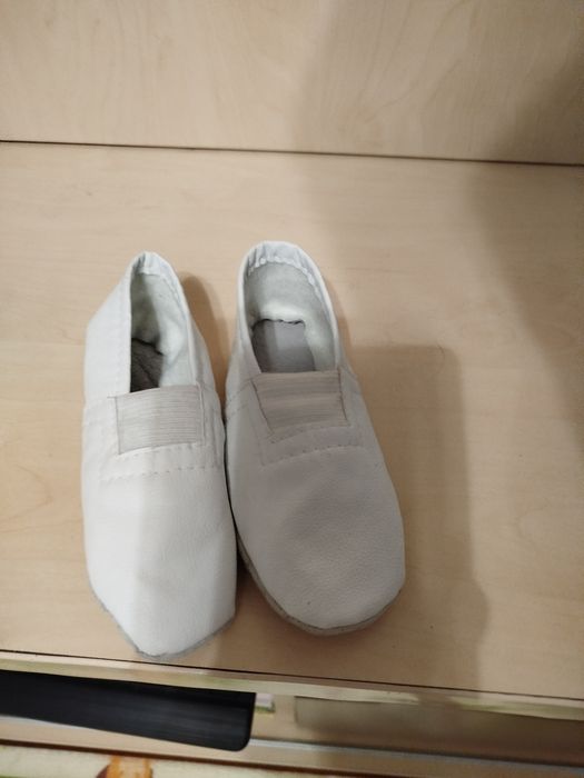 Продам чешки нові.